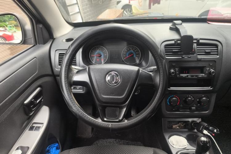 Used Dongfeng Fengon 330 2016 1.2L Manual Base Version DK12-07 Steering Wheel