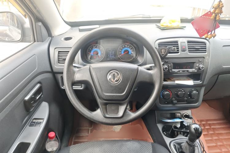 Used Dongfeng Fengon 330 2016 1.2L Manual Base Version DK12-07 Steering Wheel