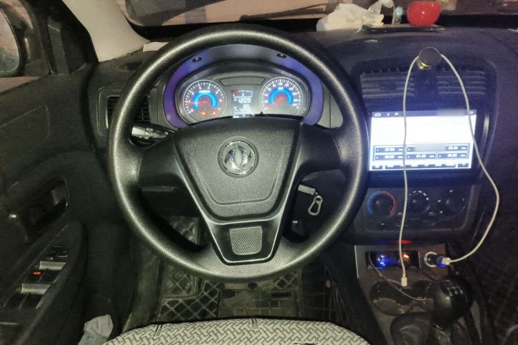Used Dongfeng Fengon 330 2016 1.5L Manual Enjoyment Model DK15 Steering Wheel