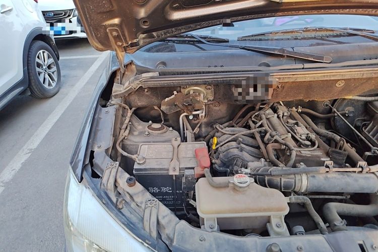 Used Dongfeng Fengon 330 2016 1.5L Manual Enjoyment Model DK15 Engine Bay Right