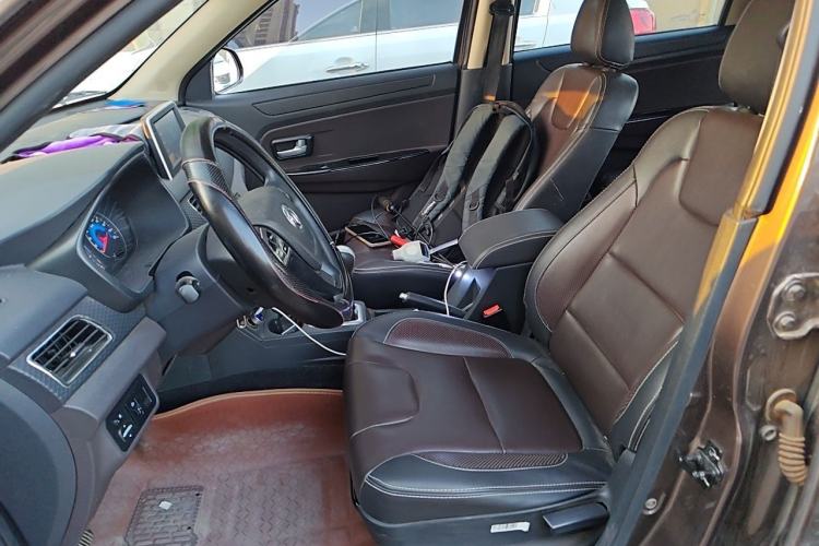 Used Dongfeng Fengon 330 2016 1.5L Manual Enjoyment Model DK15 Left Front Seat