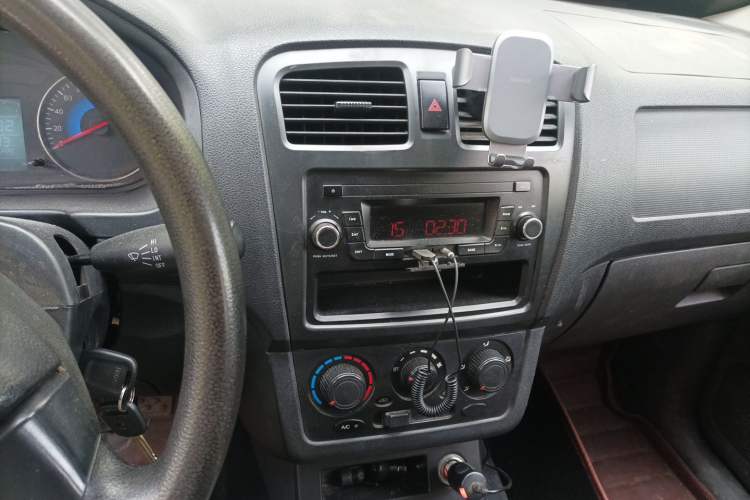 Used Dongfeng Fengon 330  Audio And AC Panel