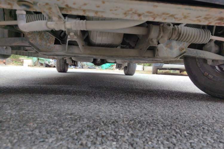 Used Dongfeng Fengon 330  Chassis Front