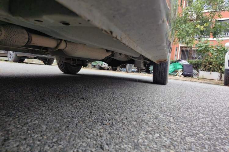 Used Dongfeng Fengon 330  Chassis Front Left