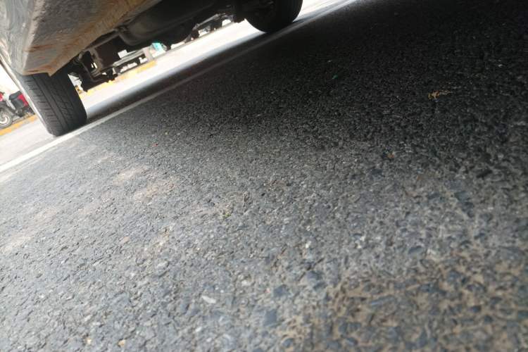 Used Dongfeng Fengon 330  Chassis Front Right