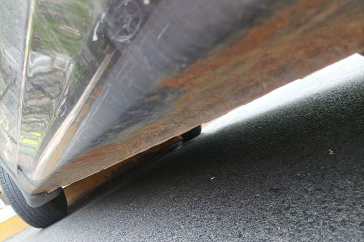 Used Dongfeng Fengon 330  Chassis Rear Left
