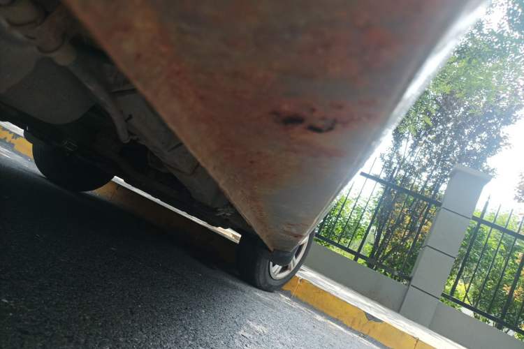 Used Dongfeng Fengon 330  Chassis Rear Right