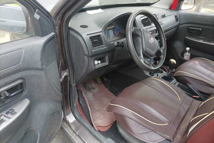 Used Dongfeng Fengon 330  Driver Seat