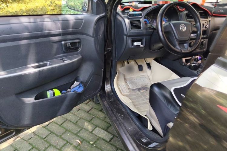 Used Dongfeng Fengon 330 2016 1.2L Manual Base Version DK12-07 Driver Seat