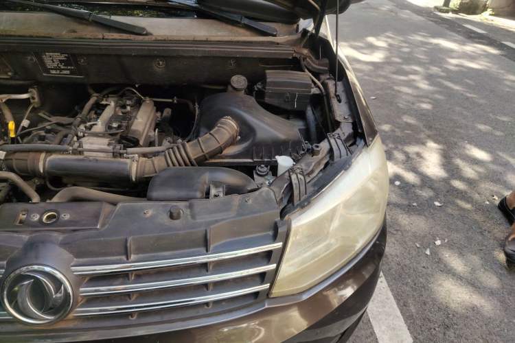 Used Dongfeng Fengon 330 2016 1.5L Manual Enjoyment Model DK15 Engine Bay Left