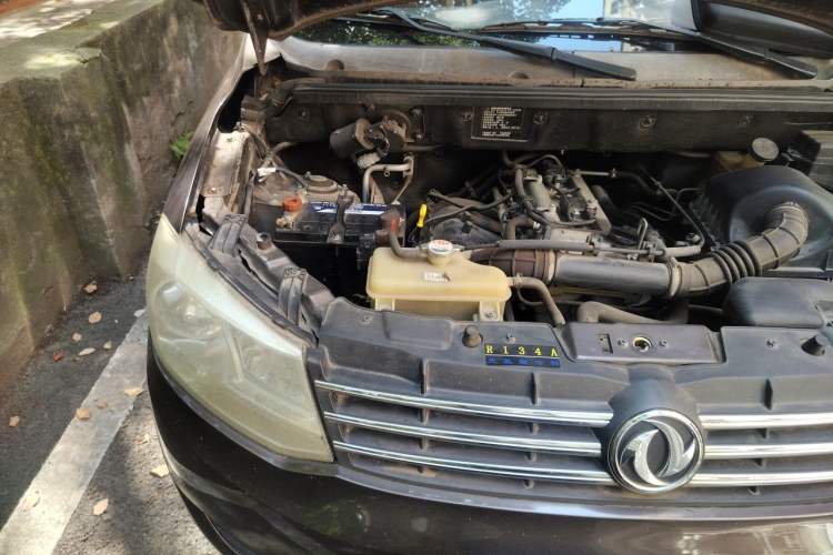 Used Dongfeng Fengon 330 2016 1.5L Manual Enjoyment Model DK15 Engine Bay Right