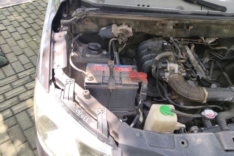 Used Dongfeng Fengon 330 2016 1.2L Manual Base Version DK12-07 Engine Bay Right