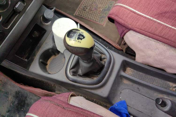 Used Dongfeng Fengon 330  Gear Lever