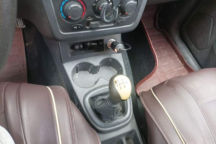 Used Dongfeng Fengon 330  Gear Lever