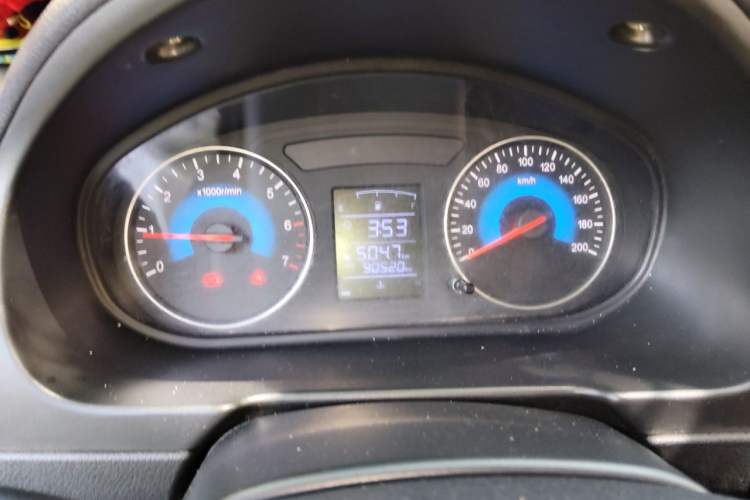 Used Dongfeng Fengon 330 2016 1.2L Manual Base Version DK12-07 Instrument Cluster