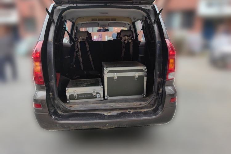 Used Dongfeng Fengon 330  Trunk