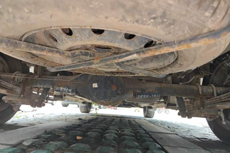 Used Dongfeng Fengon 330 2016 1.2L Manual Base Version DK12-07 Chassis Rear
