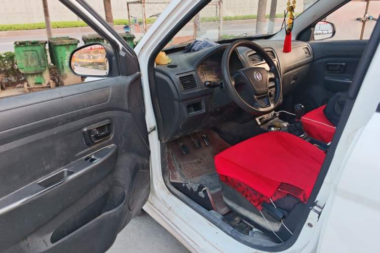 Used Dongfeng Fengon 330 2016 1.2L Manual Base Version DK12-07 Driver Seat