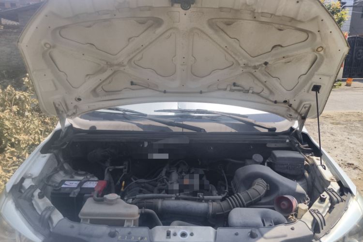 Used Dongfeng Fengon 330 2016 1.5L Manual Enjoyment Model DK15 Engine Bay
