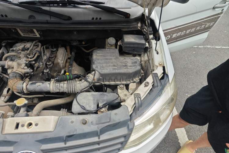 Used Dongfeng Fengon 330 2016 1.2L Manual Base Version DK12-07 Engine Bay Left