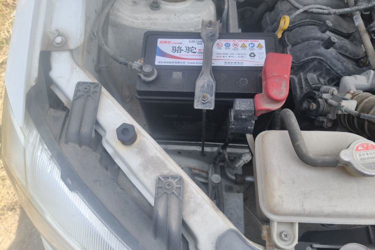 Used Dongfeng Fengon 330 2016 1.5L Manual Enjoyment Model DK15 Engine Bay Right