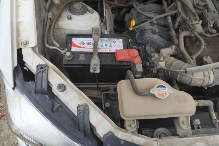 Used Dongfeng Fengon 330 2016 1.5L Manual Enjoyment Model DK15 Engine Bay Right
