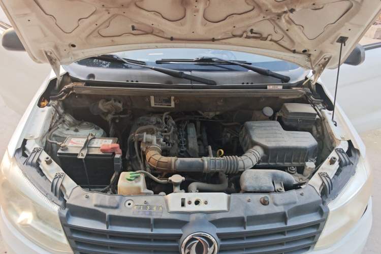 Used Dongfeng Fengon 330 2016 1.2L Manual Base Version DK12-07 Engine Bay
