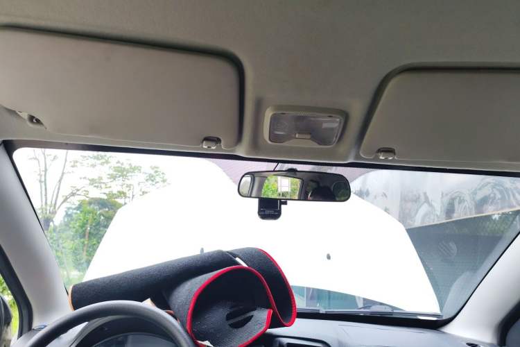 Used Dongfeng Fengon 330 2016 1.5L Manual Enjoyment Model DK15 Headliner