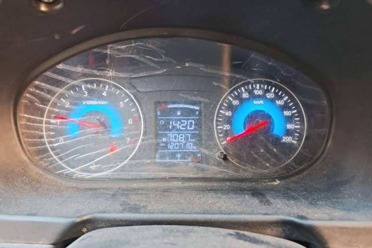 Used Dongfeng Fengon 330 2016 1.2L Manual Base Version DK12-07 Instrument Cluster
