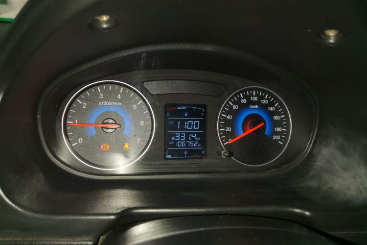 Used Dongfeng Fengon 330 2016 1.2L Manual Base Version DK12-07 Instrument Cluster