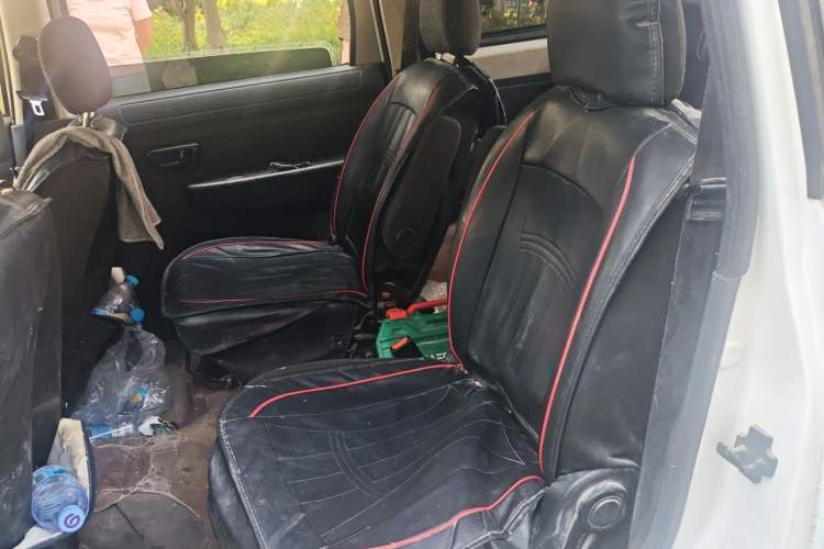 Used Dongfeng Fengon 330  Left Rear Seat