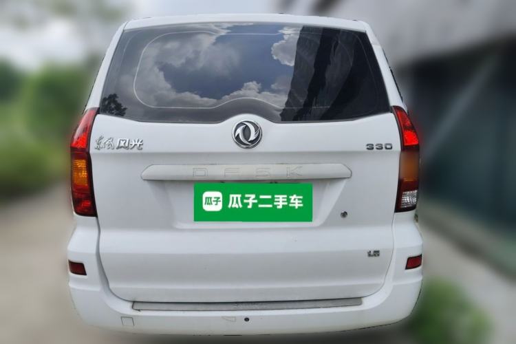 Used Dongfeng Fengon 330 2016 1.5L Manual Enjoyment Model DK15 Rear