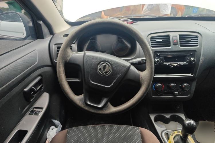 Used Dongfeng Fengon 330 2016 1.2L Manual Base Version DK12-07 Steering Wheel