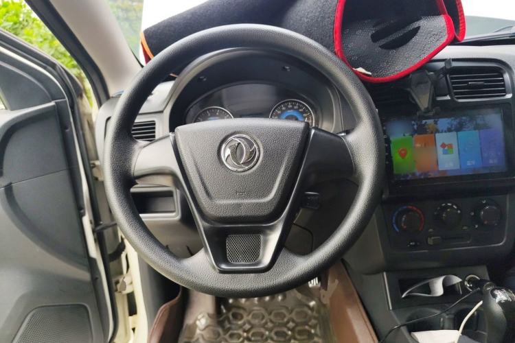 Used Dongfeng Fengon 330 2016 1.5L Manual Enjoyment Model DK15 Steering Wheel