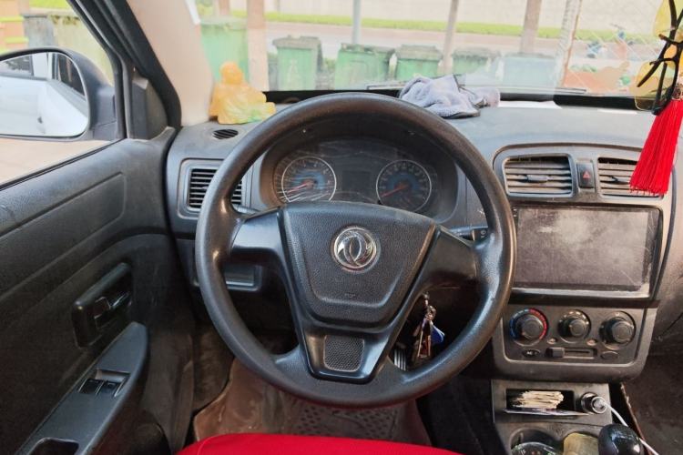 Used Dongfeng Fengon 330 2016 1.2L Manual Base Version DK12-07 Steering Wheel
