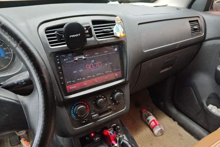 Used Dongfeng Fengon 330 2017 1.5L Manual Utility II DK15 Audio And AC Panel