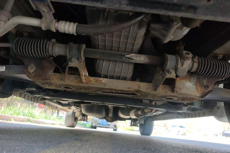 Used Dongfeng Fengon 330 2017 1.5L Manual Utility II DK15 Chassis Front