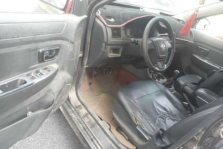 Used Dongfeng Fengon 330 2017 1.5L Manual Utility II DK15 Driver Seat