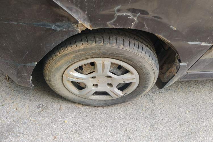 Used Dongfeng Fengon 330 2017 1.5L Manual Utility II DK15 Right Front Wheel Hub
