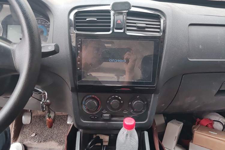 Used Dongfeng Fengon 330 2017 1.5L Manual Utility II DK15 Audio And AC Panel
