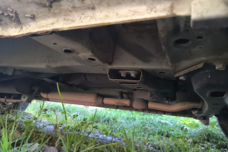 Used Dongfeng Fengon 330 2017 1.5L Manual Utility II DK15 Chassis Front Right