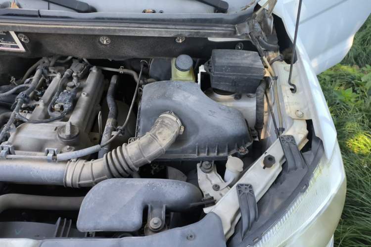 Used Dongfeng Fengon 330 2017 1.5L Manual Utility II DK15 Engine Bay Left