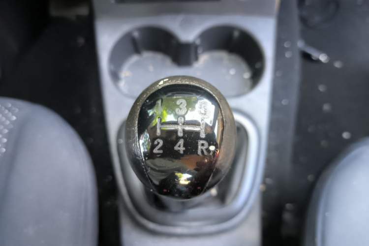 Used Dongfeng Fengon 330 2017 1.5L Manual Utility II DK15 Gear Lever