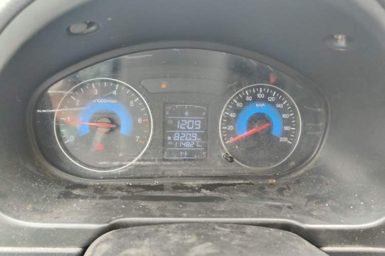 Used Dongfeng Fengon 330 2017 1.5L Manual Utility II DK15 Instrument Cluster