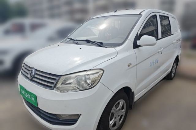 Dongfeng Fengon 330 Fengguang 330 manual 1.5L 5-seater enclosed van usata