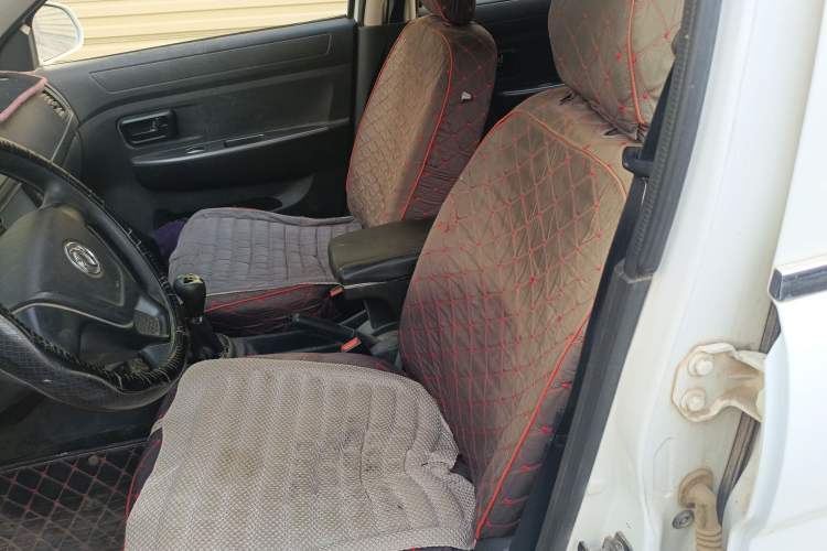 Used Dongfeng Fengon 330 2017 1.5L Manual Utility II DK15 Left Front Seat