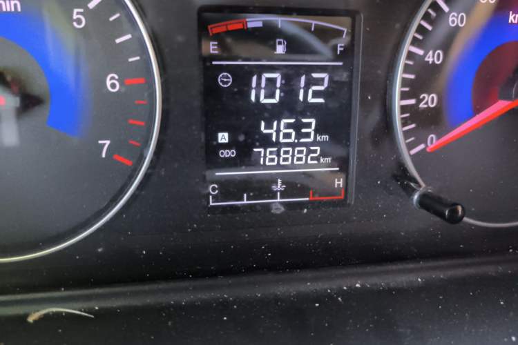 Used Dongfeng Fengon 330 2017 1.5L Manual Utility II DK15 Odometer Close Up