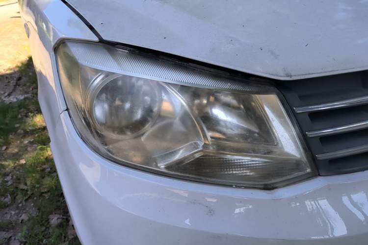 Used Dongfeng Fengon 330 2017 1.5L Manual Utility II DK15 Right Front Headlight