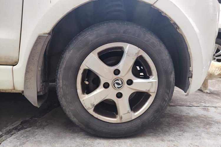 Used Dongfeng Fengon 330 2017 1.5L Manual Utility II DK15 Right Front Wheel Hub