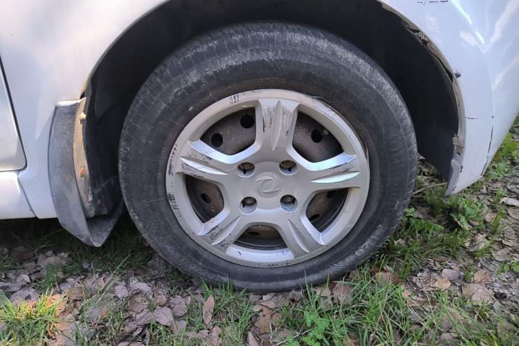 Used Dongfeng Fengon 330 2017 1.5L Manual Utility II DK15 Right Front Wheel Hub